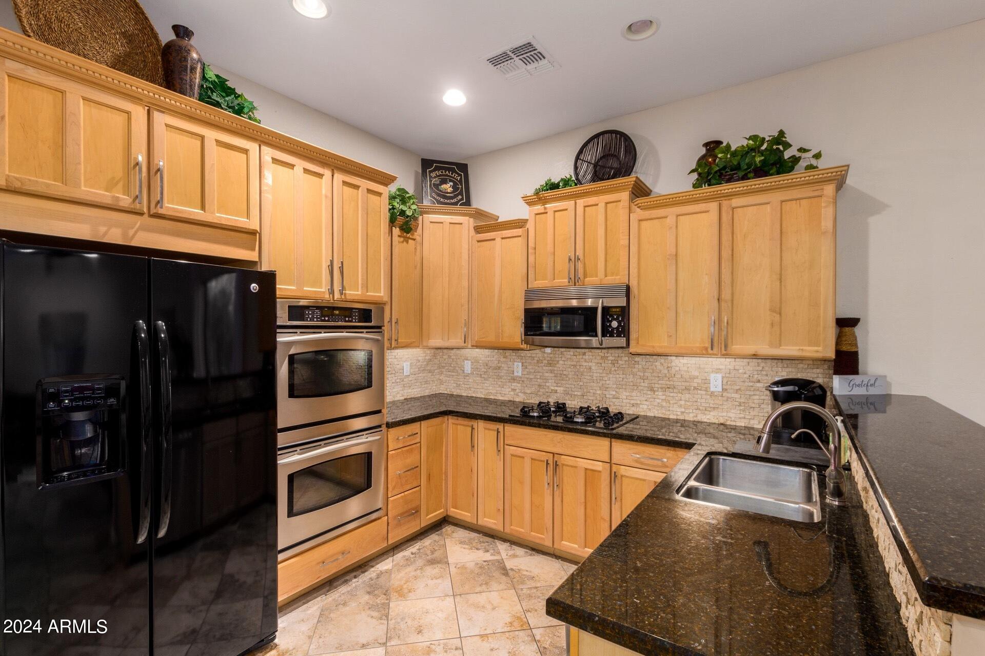 3103 West Sentinel Rock Road – photo 4