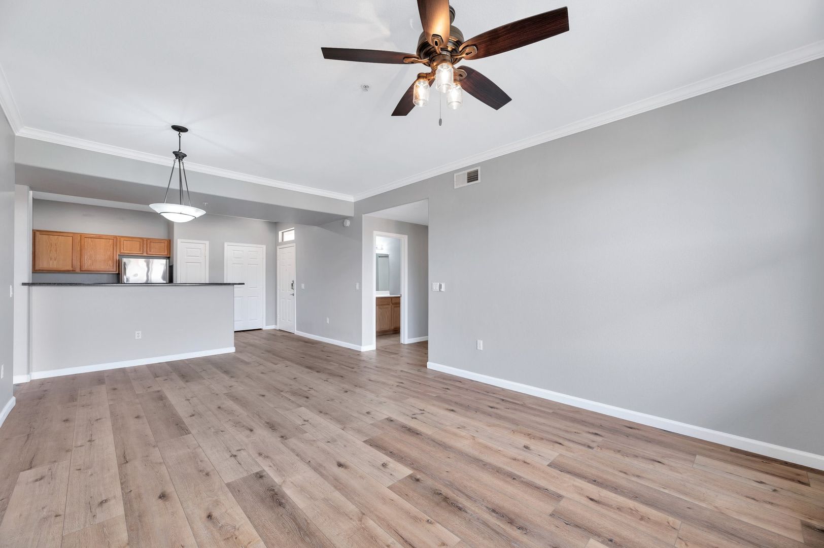 Upscale Condo In Highly Desirable Edge At Grayhawk Available Now – photo 4