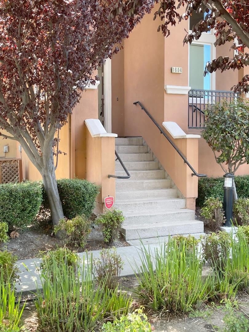 1604 Lee WAY – photo 1