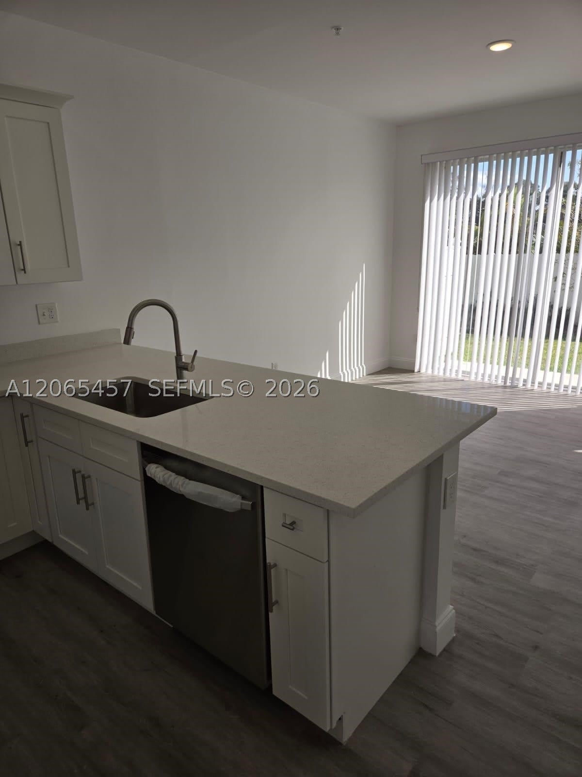 4215 Gulfstream Rd – photo 4