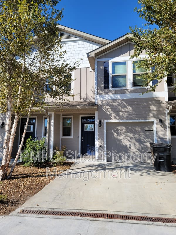 357 S E St – photo 3