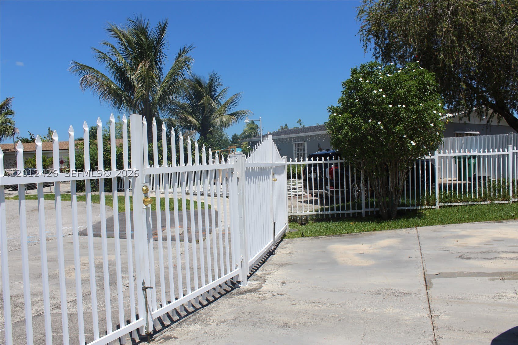 30724 SW 154th Ct – photo 4