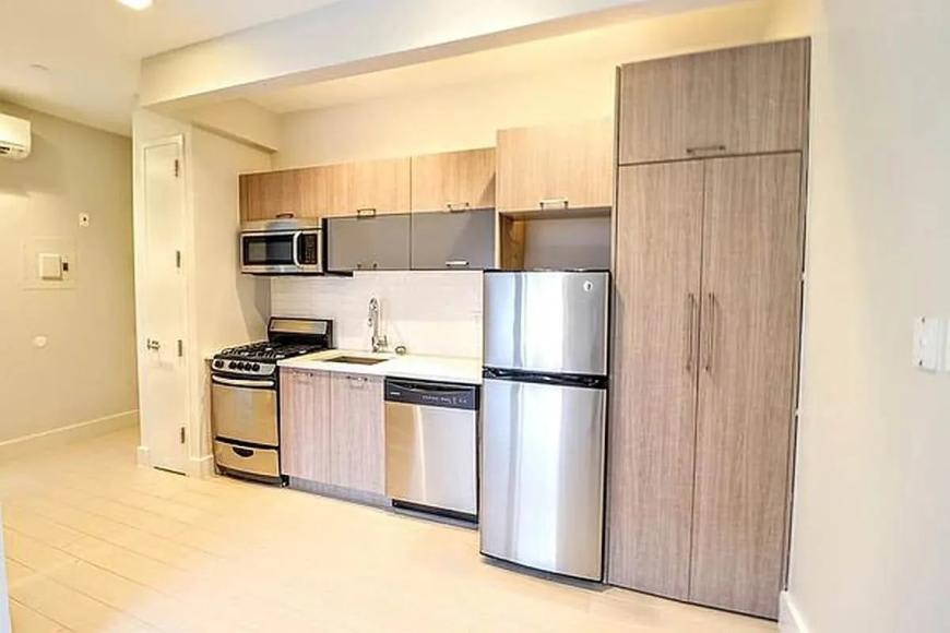 273 West 138th Street – photo 1