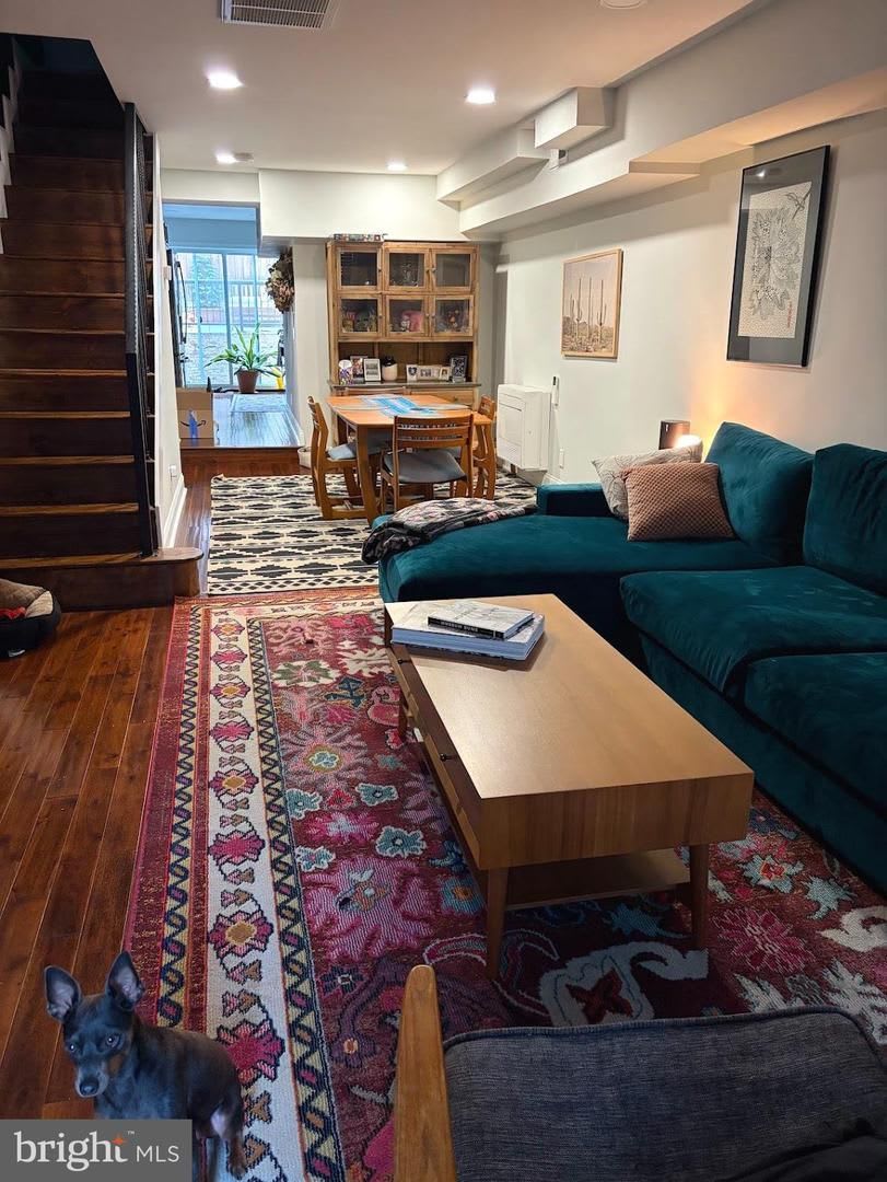 Beautifully Renovated 3 Bedroom 2 Bathroom Home In The Highly Sought After Canton Fells Point Neighborhood – photo 2