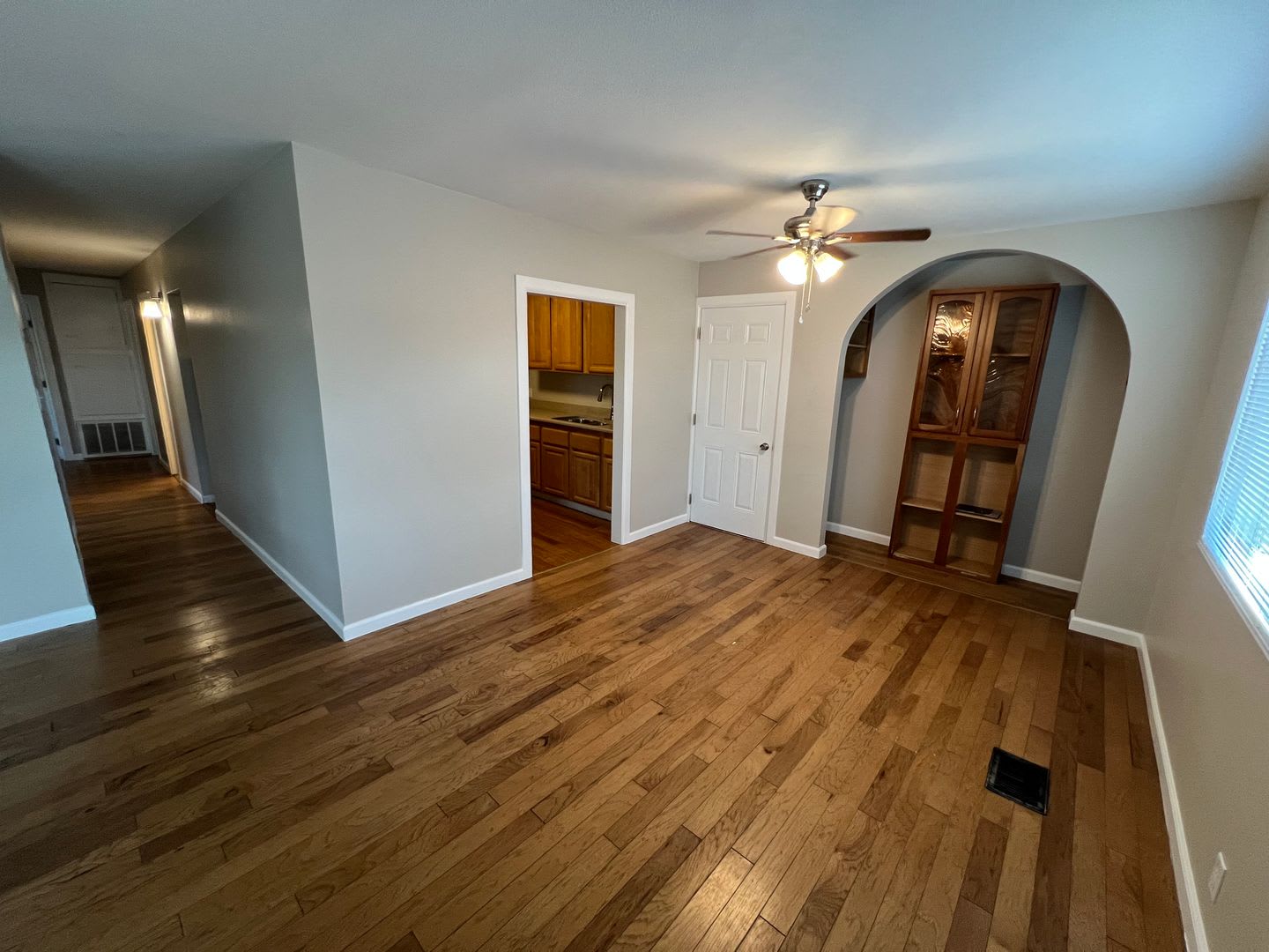 4 Bedroom Single-Story Home with Attached Garage in North Las Vegas – photo 2