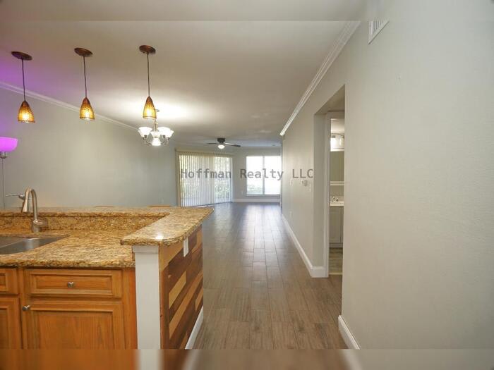 10122 Winsford Oak Boulevard – photo 3