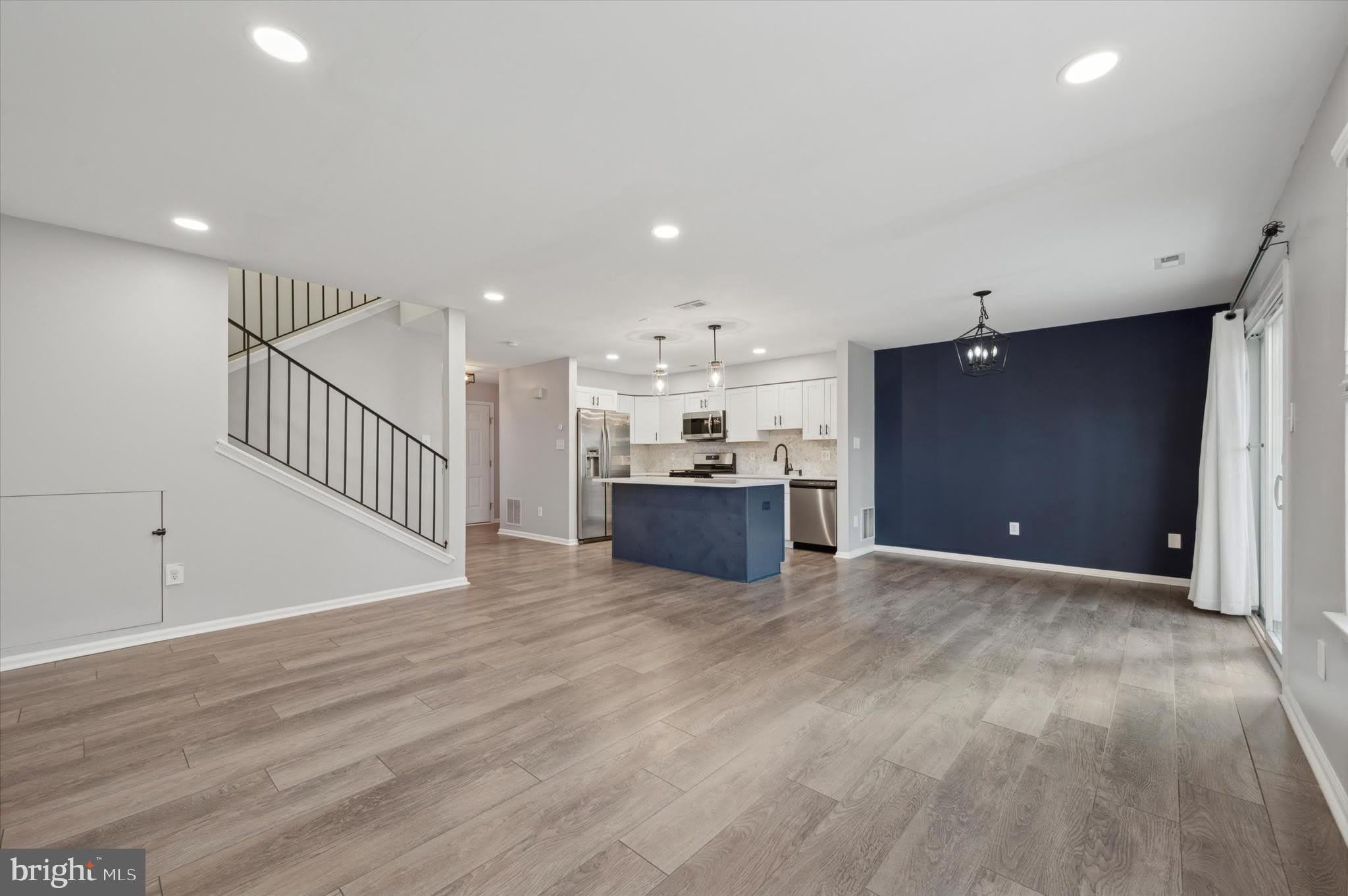 9 MEADOW Lane – photo 3