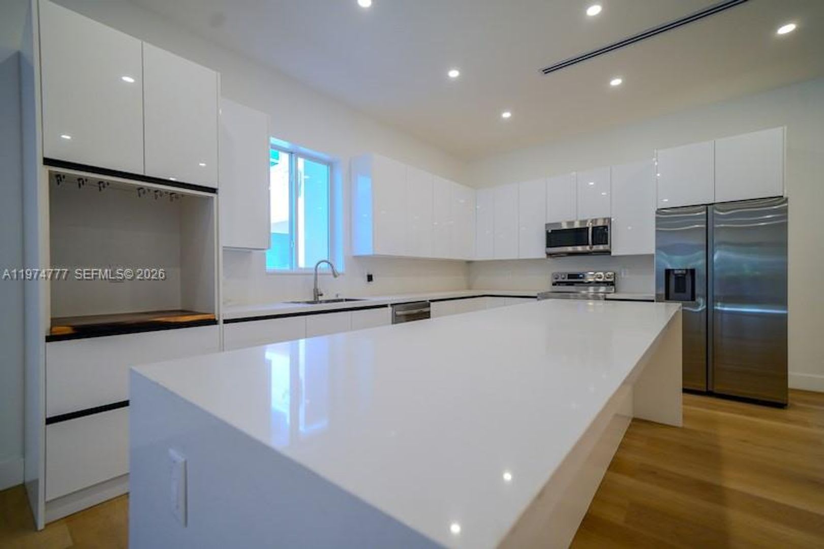 112 Nw 24Th Court Miami Fl 33125 – photo 1