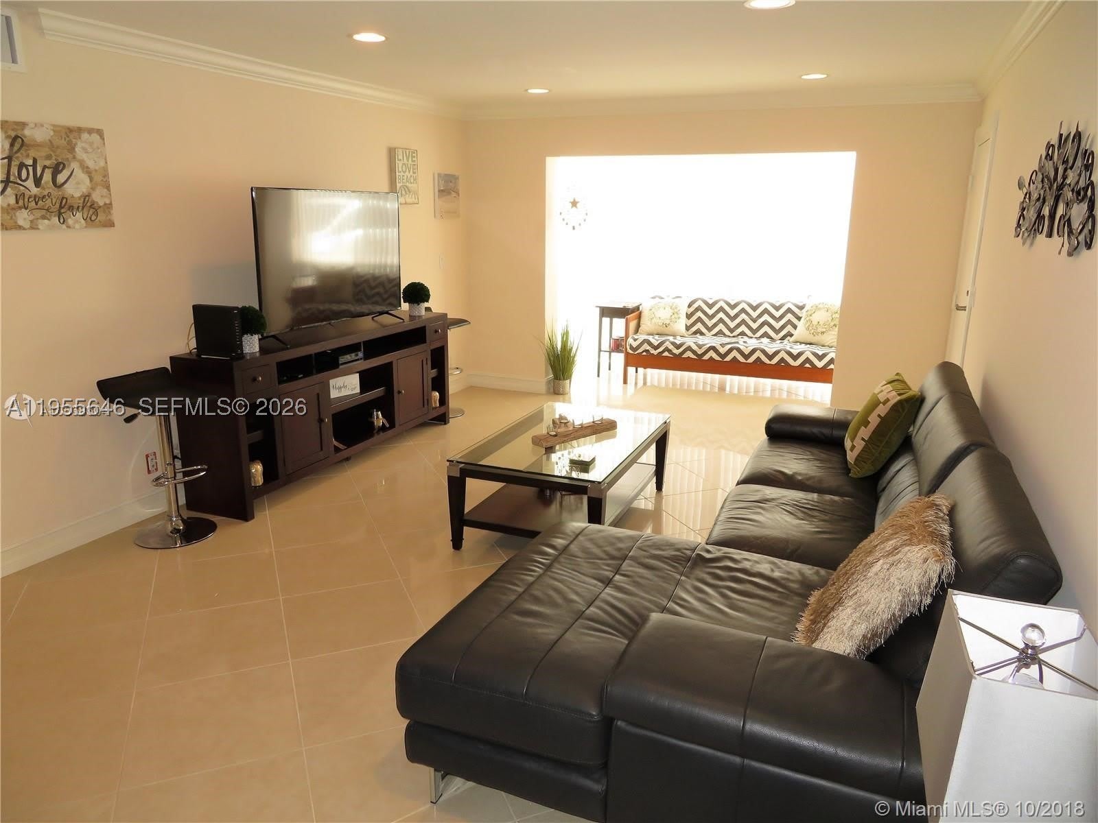 6471 Bay Club Dr – photo 1