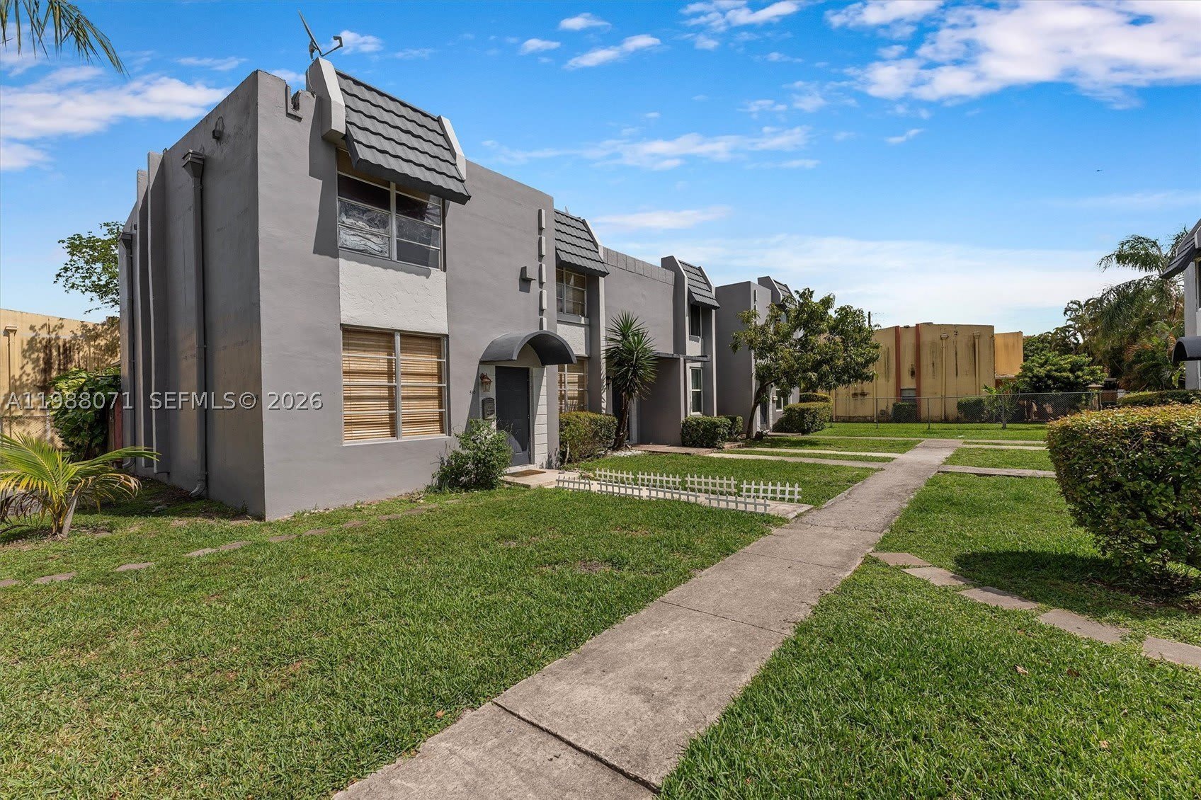 314 NE 142 St – photo 2