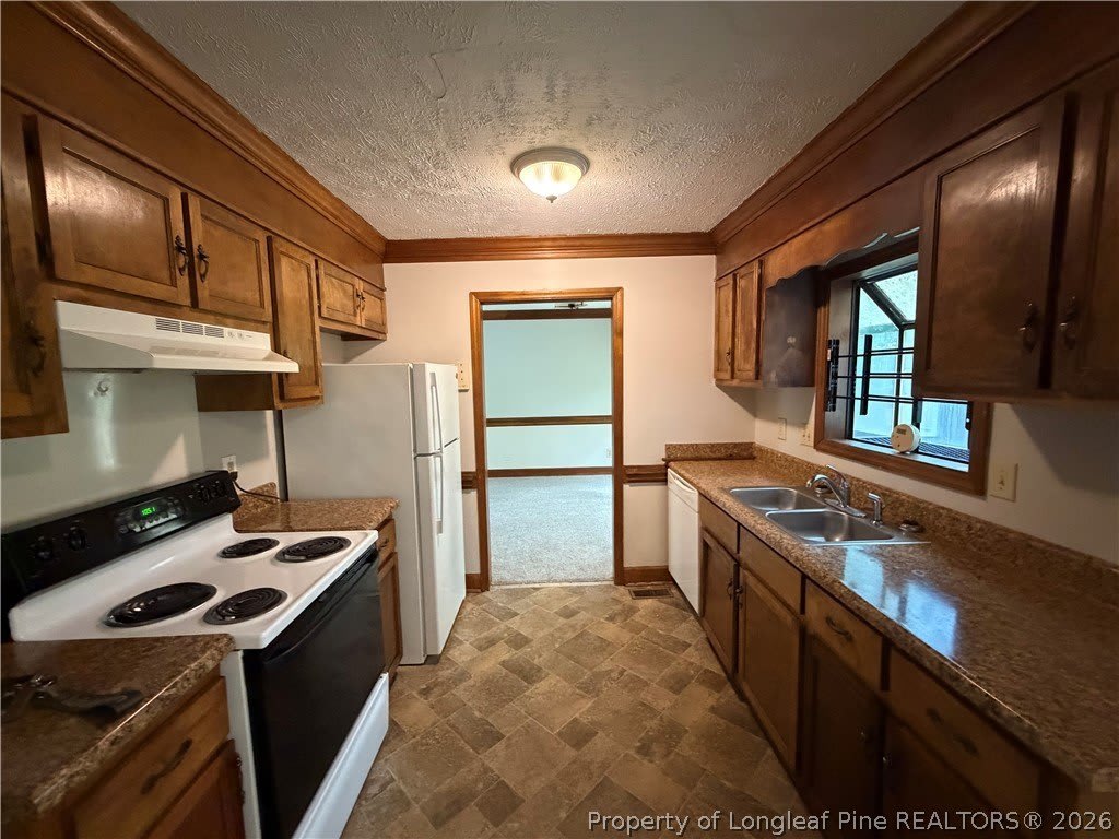 872 Hilton Drive – photo 4