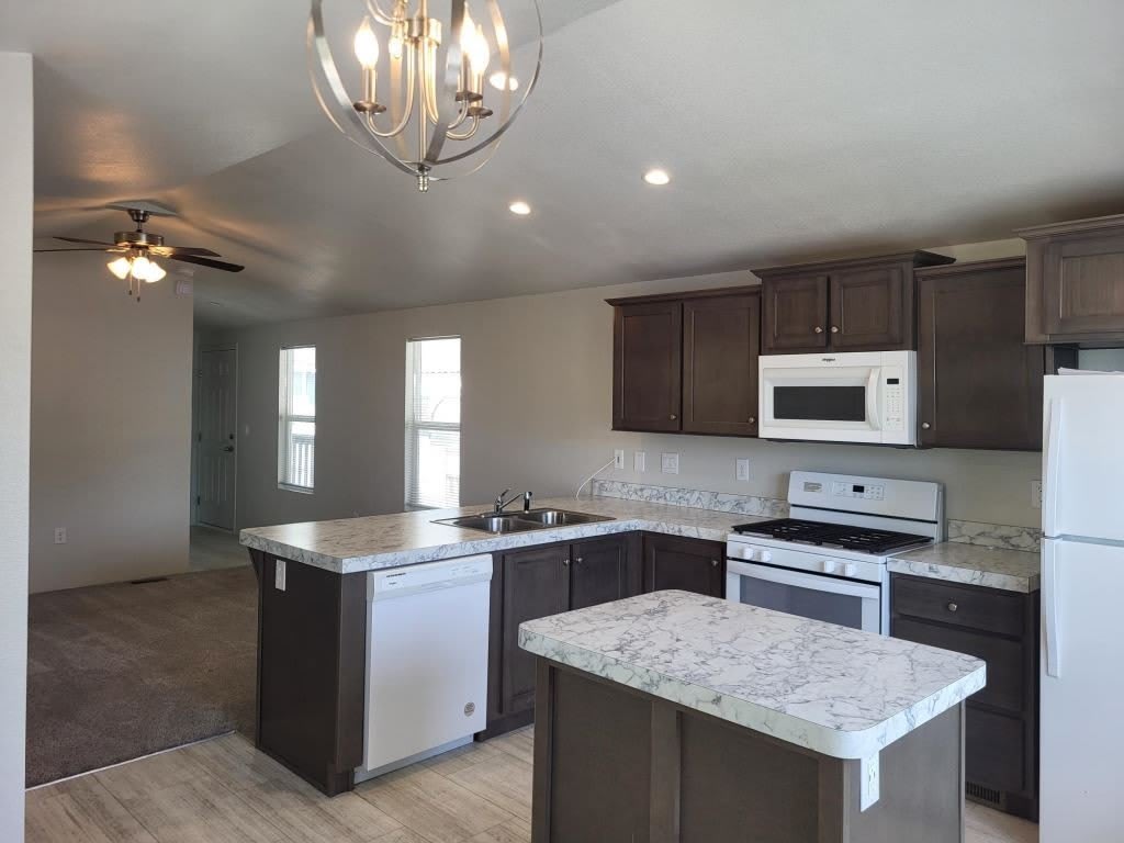 415 N Akers Rd – photo 2
