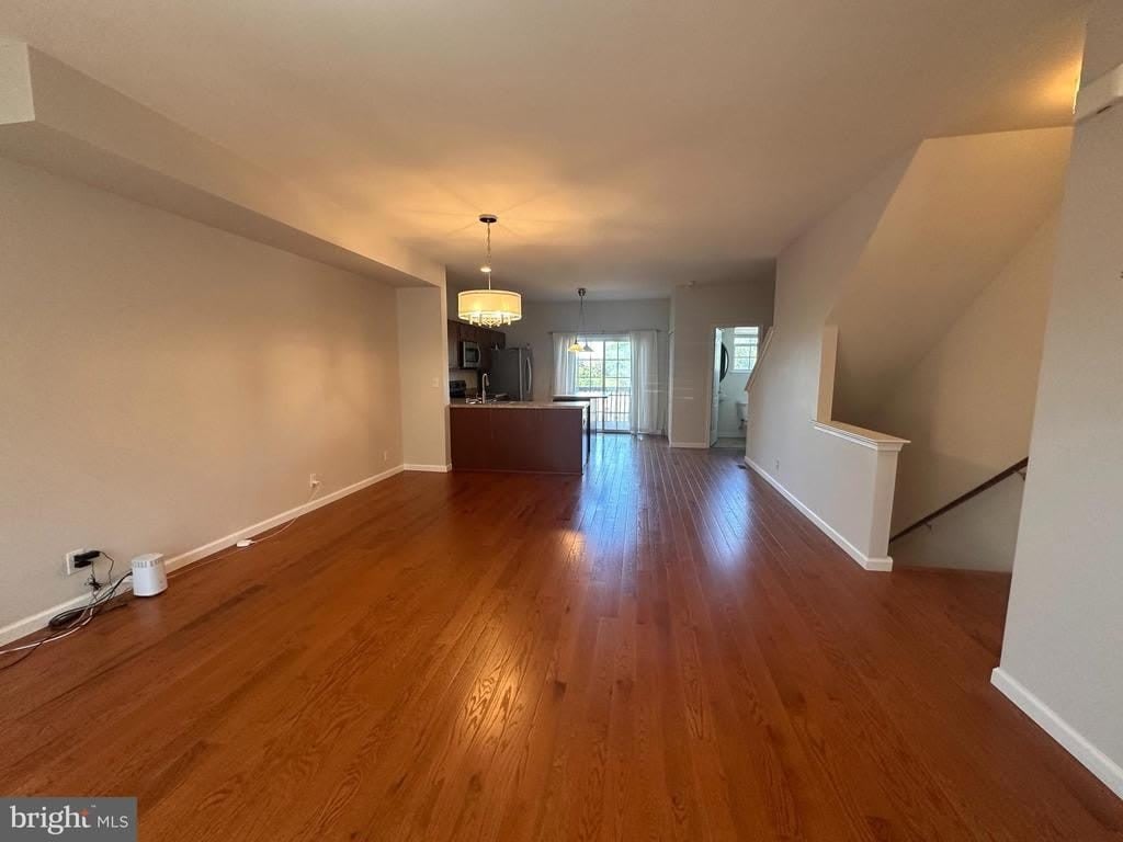 709 E ELM STREET – photo 3