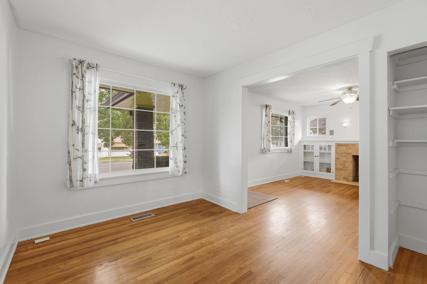 South Salt Lake 3 Bedroom Home – photo 4