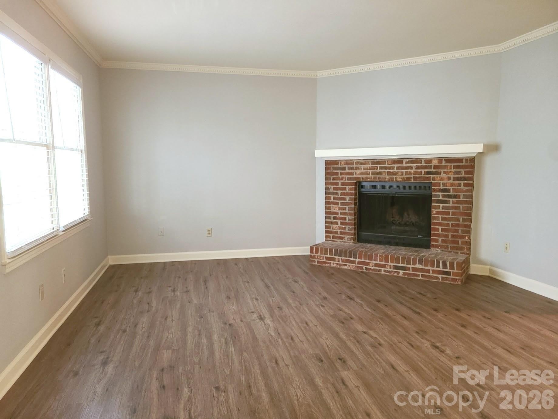 2141 Selwyn Avenue – photo 4