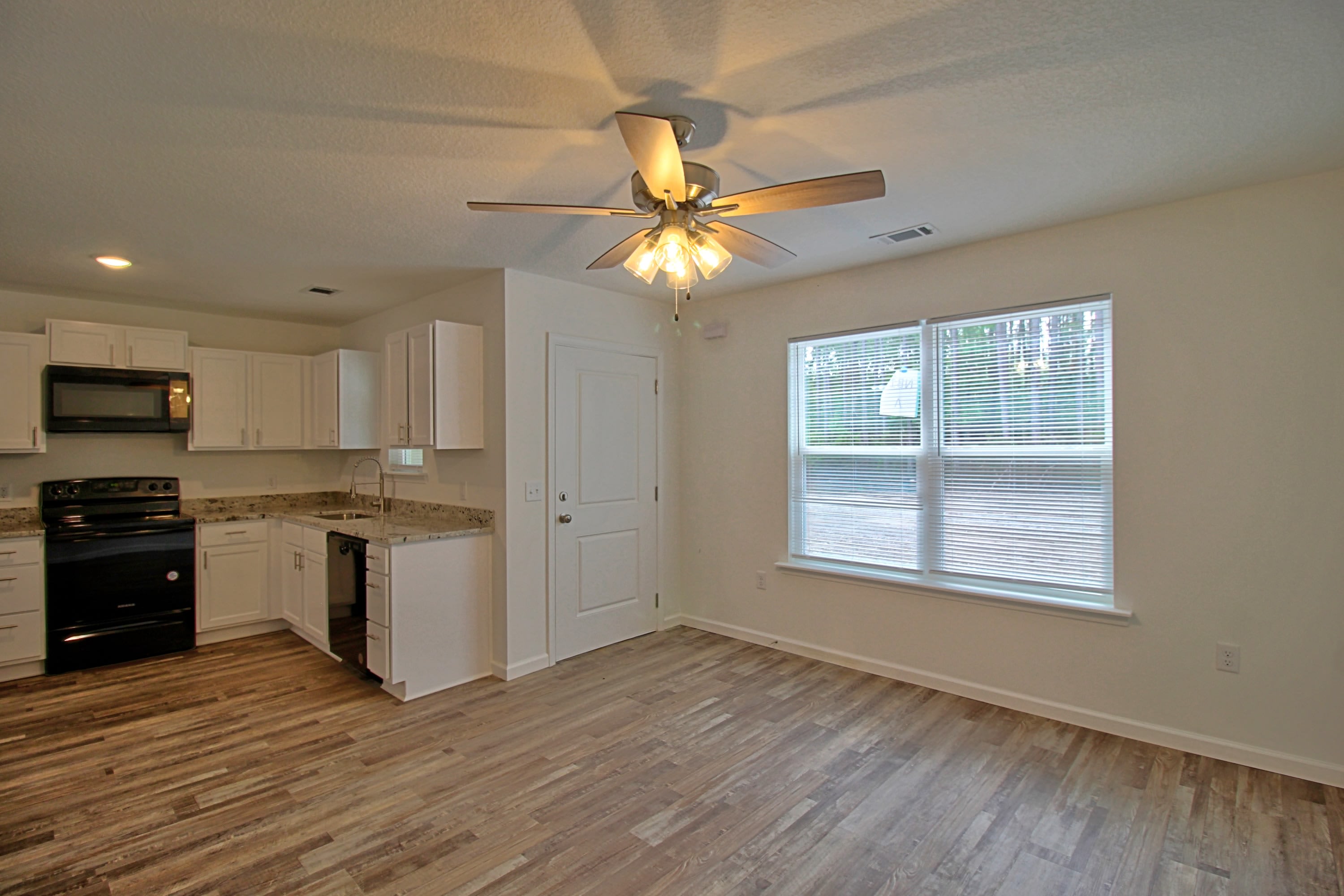14003 Cecil Nobles Highway Apt A – photo 3
