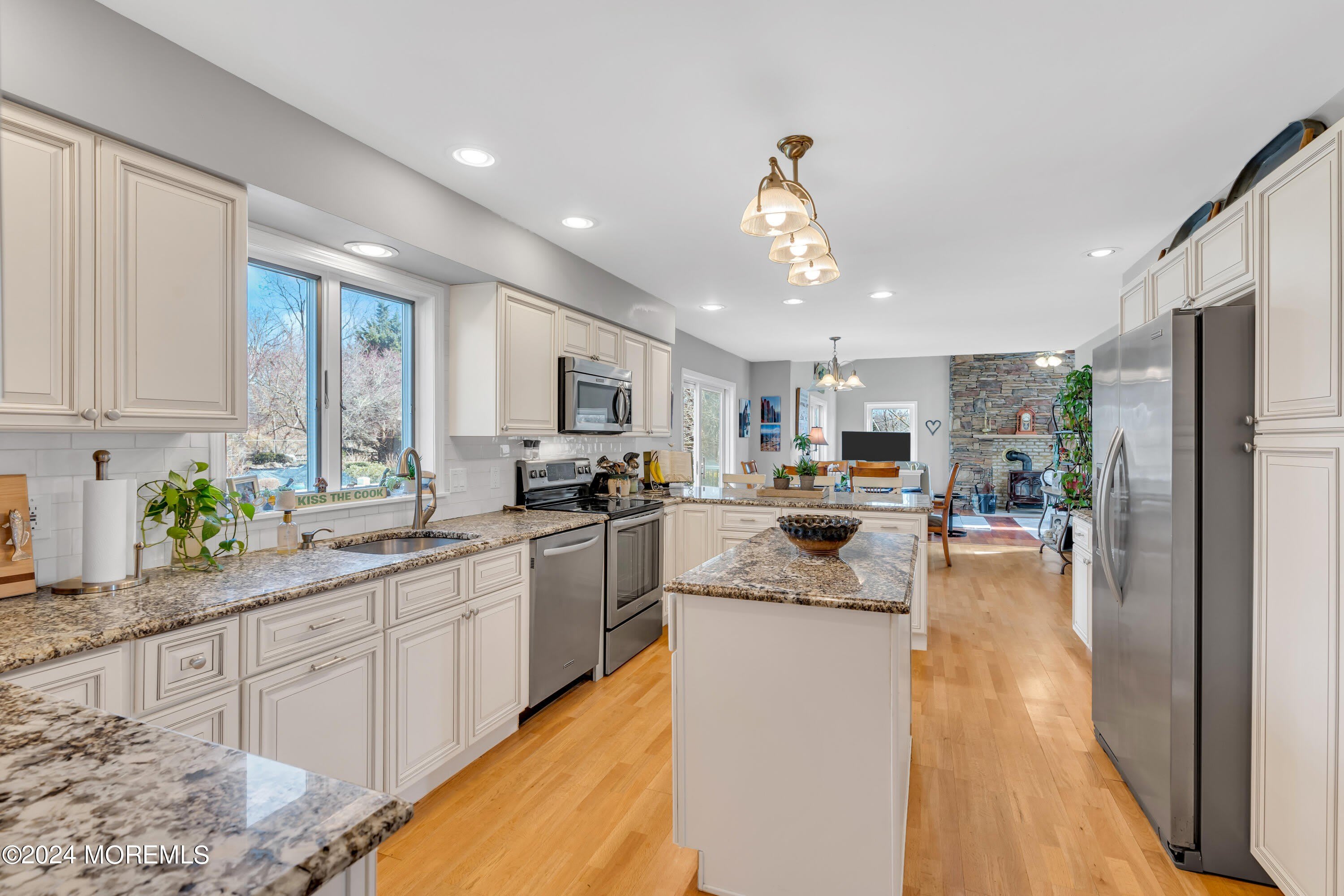 1770 Glendola Road – photo 5