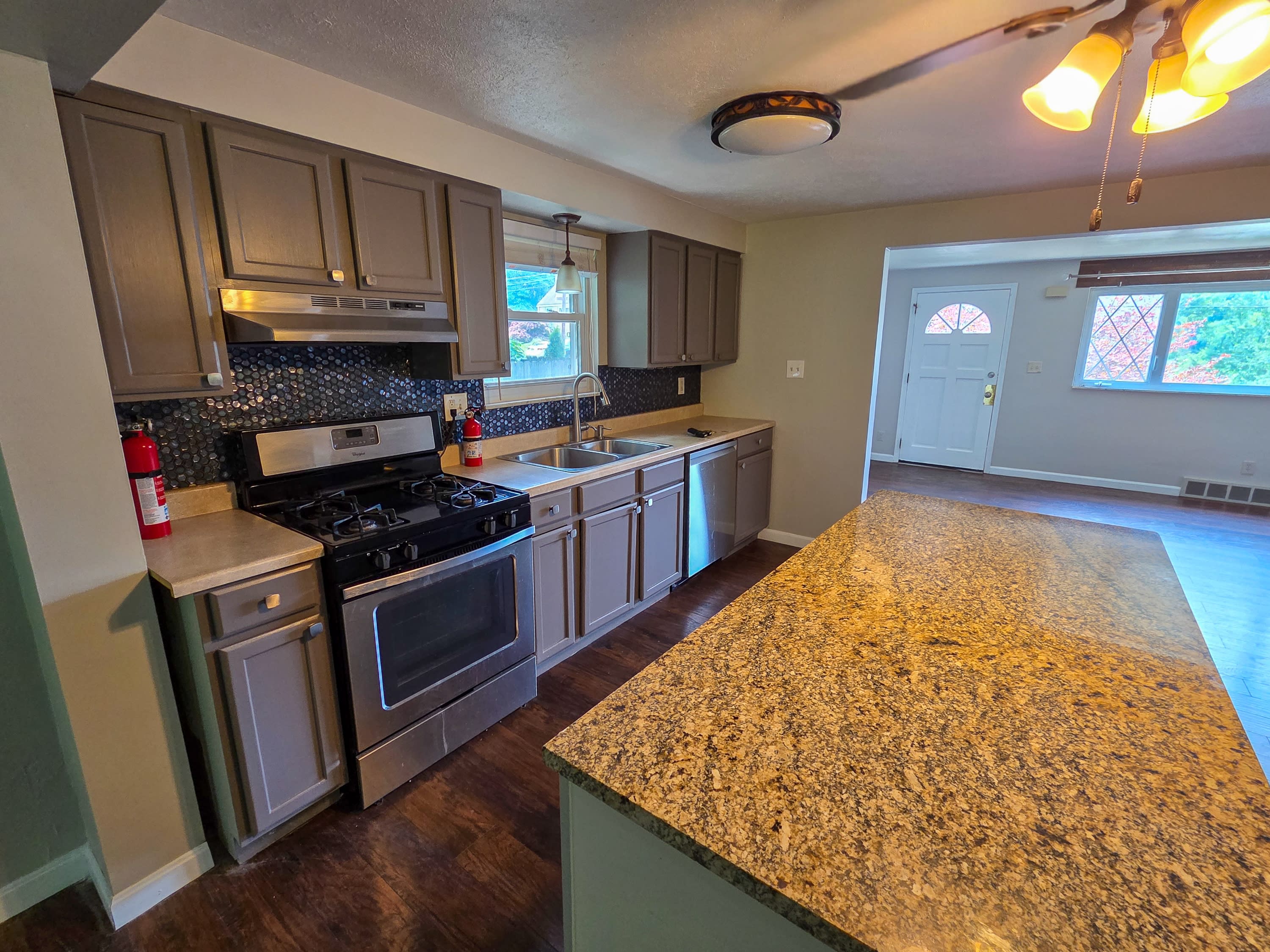 151 Mahoning Drive – photo 5