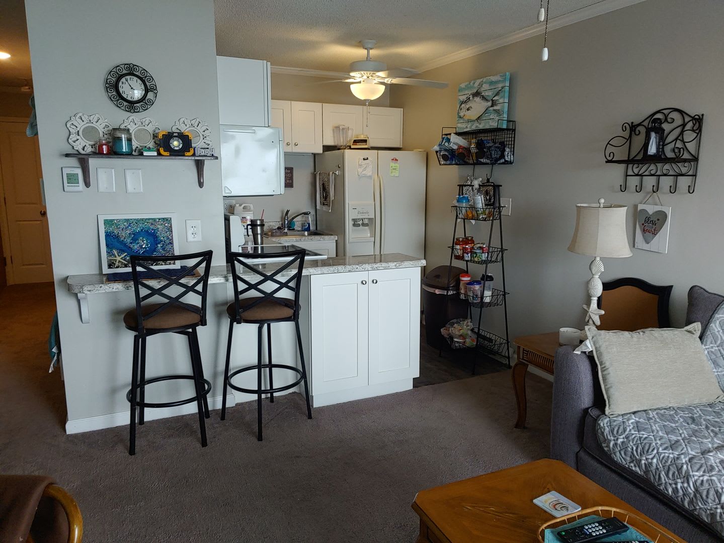 Furnished Oceanfront Condo- On the Beach! – photo 2