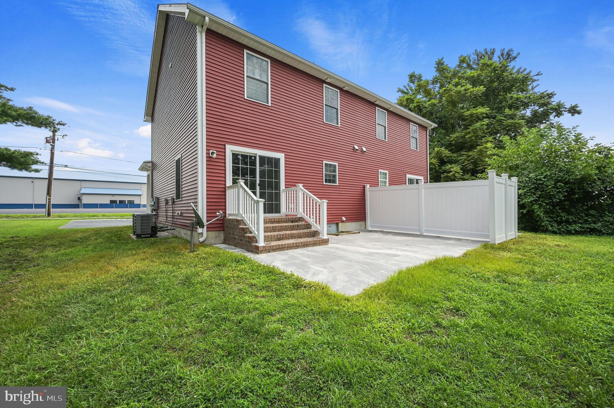 122 N WEST Street – photo 2