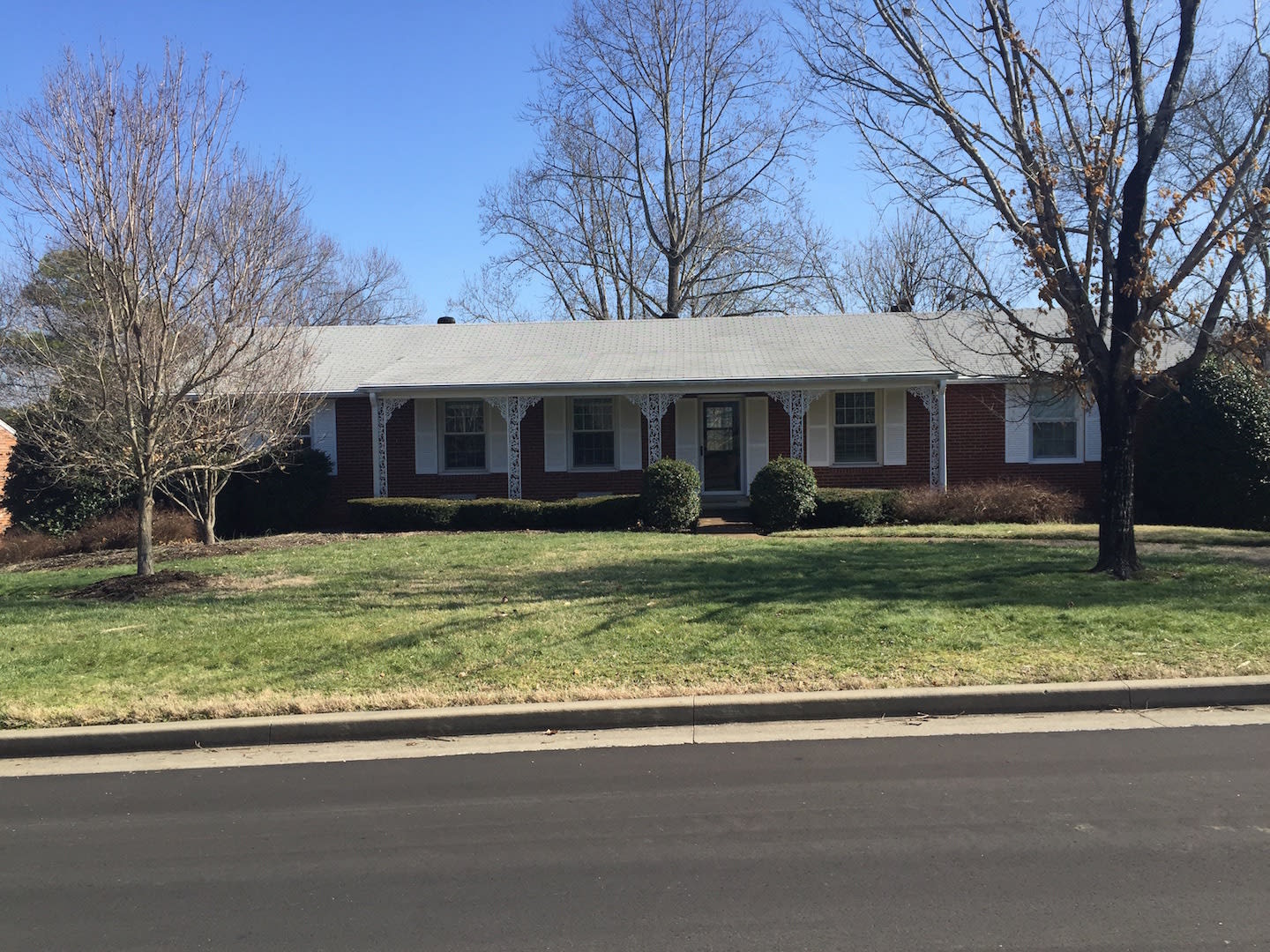 GREAT LOCATION!! Nicely updated home!! – photo 1