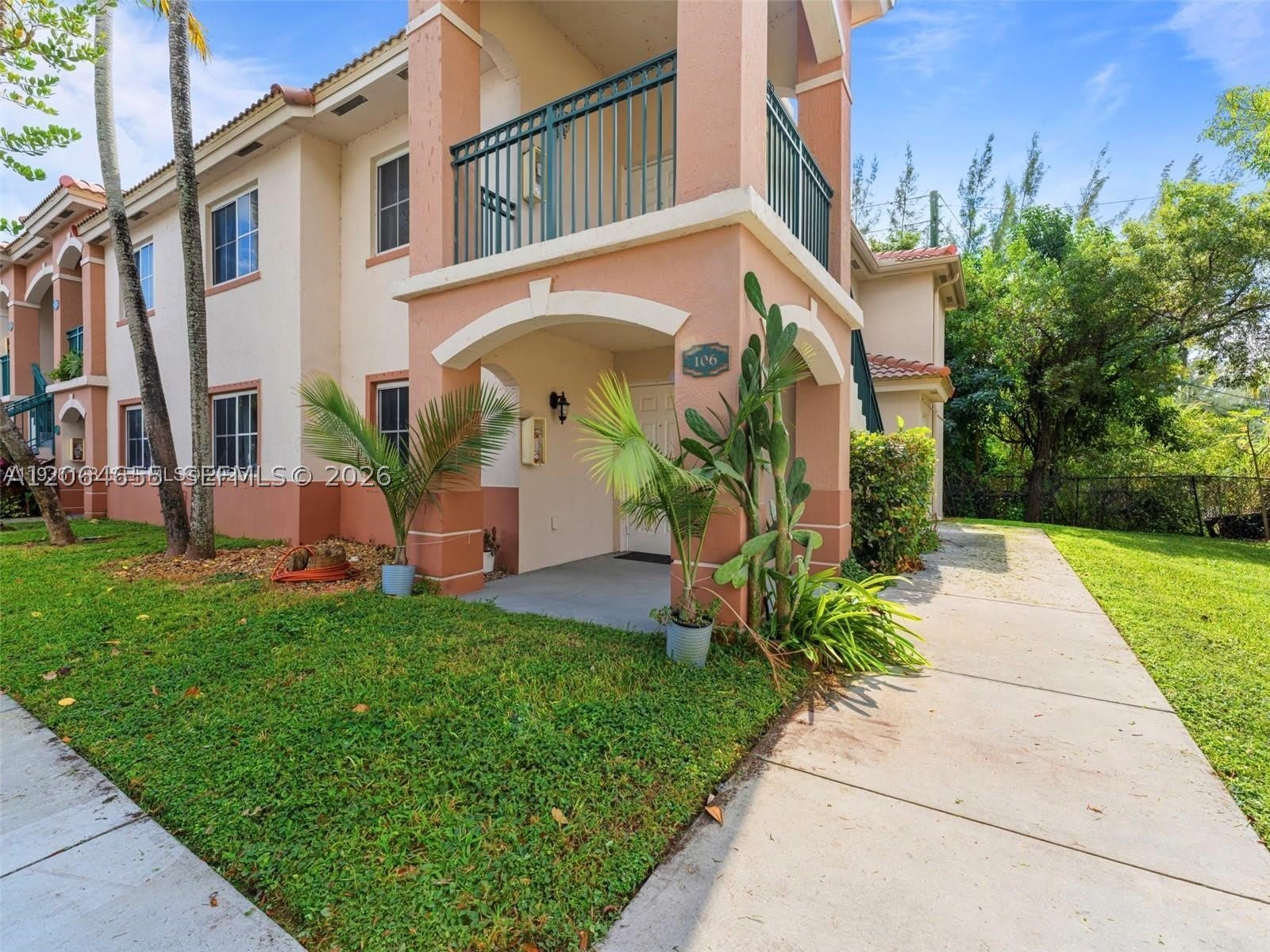 1240 SE 31st Ct – photo 1