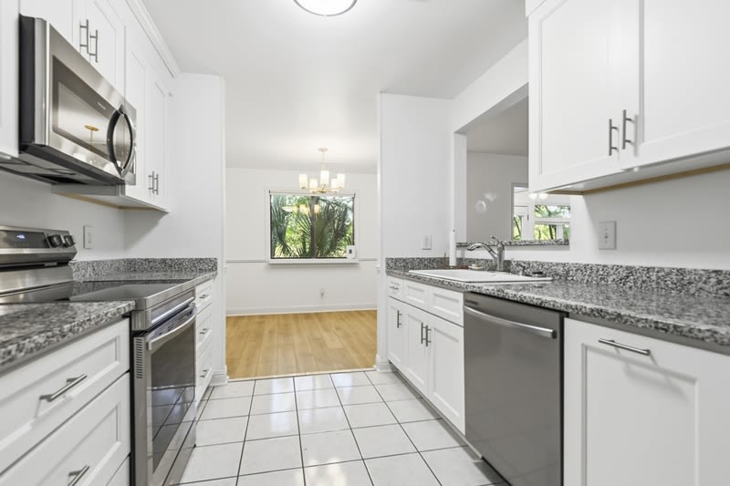 1174 Village Creek Lane – photo 2
