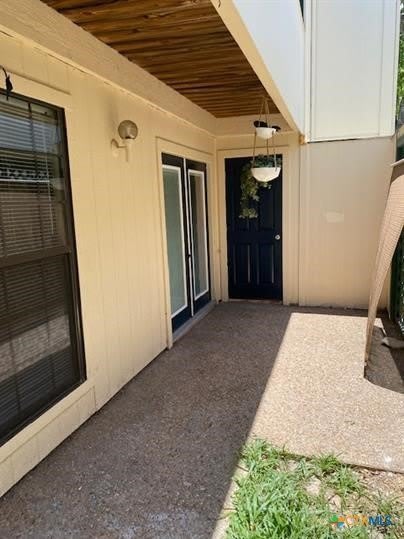 6718 Silvermine Drive – photo 2