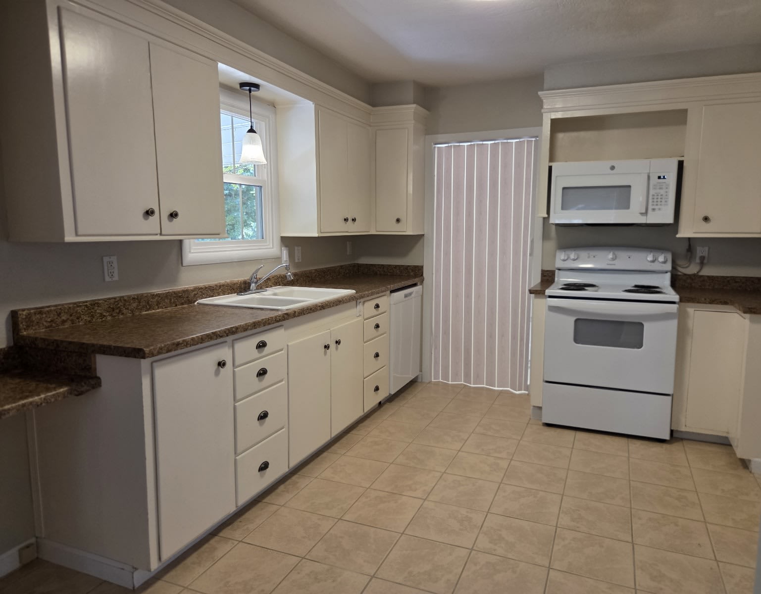 550 South 4th Street – photo 3