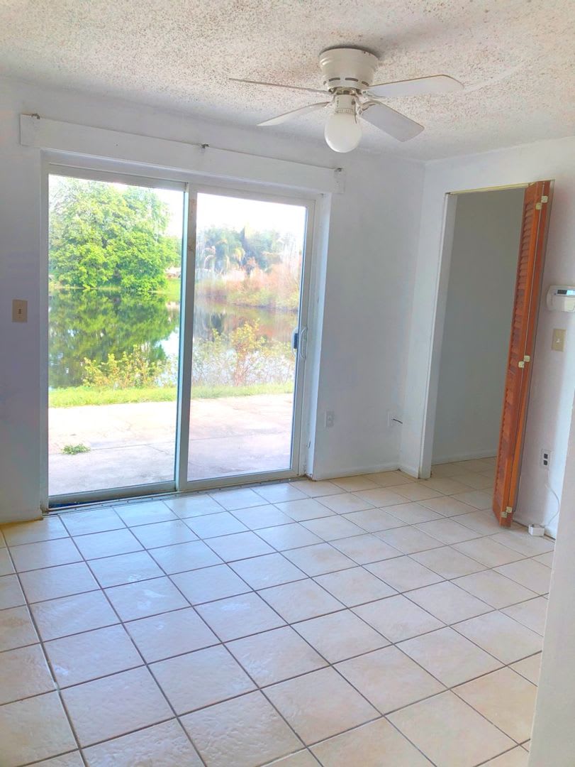 Water Front 3 bedroom duplex – photo 3