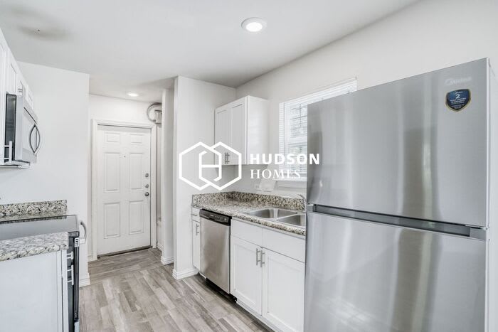 4907 Tyson Street – photo 5
