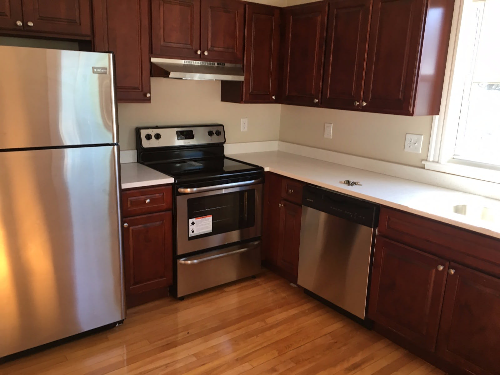 297 Washington St – photo 2