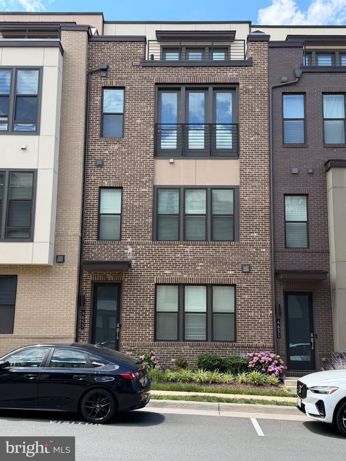 4653 CHARGER Place – photo 2