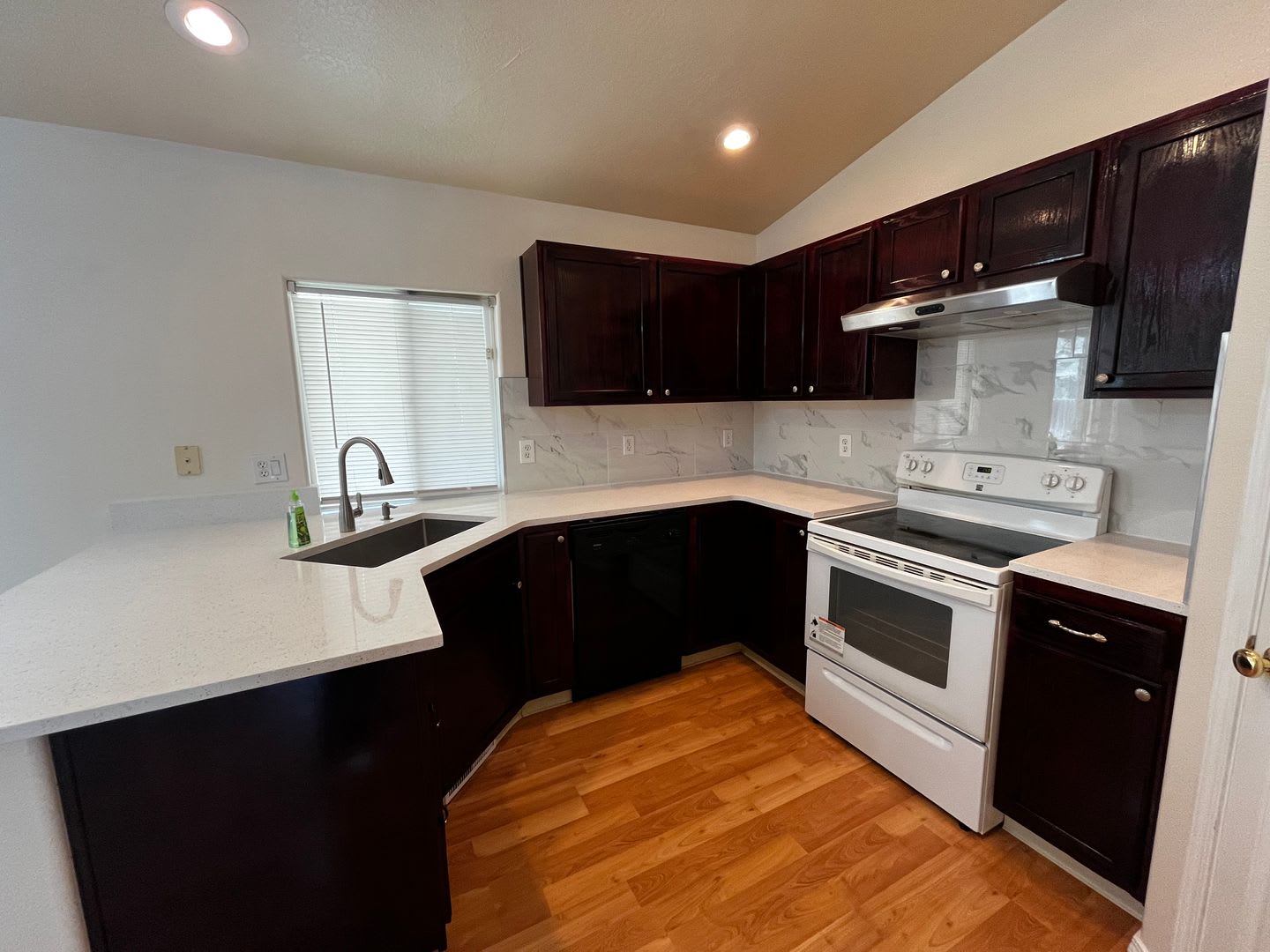 11283 Glen Ellyn – photo 5