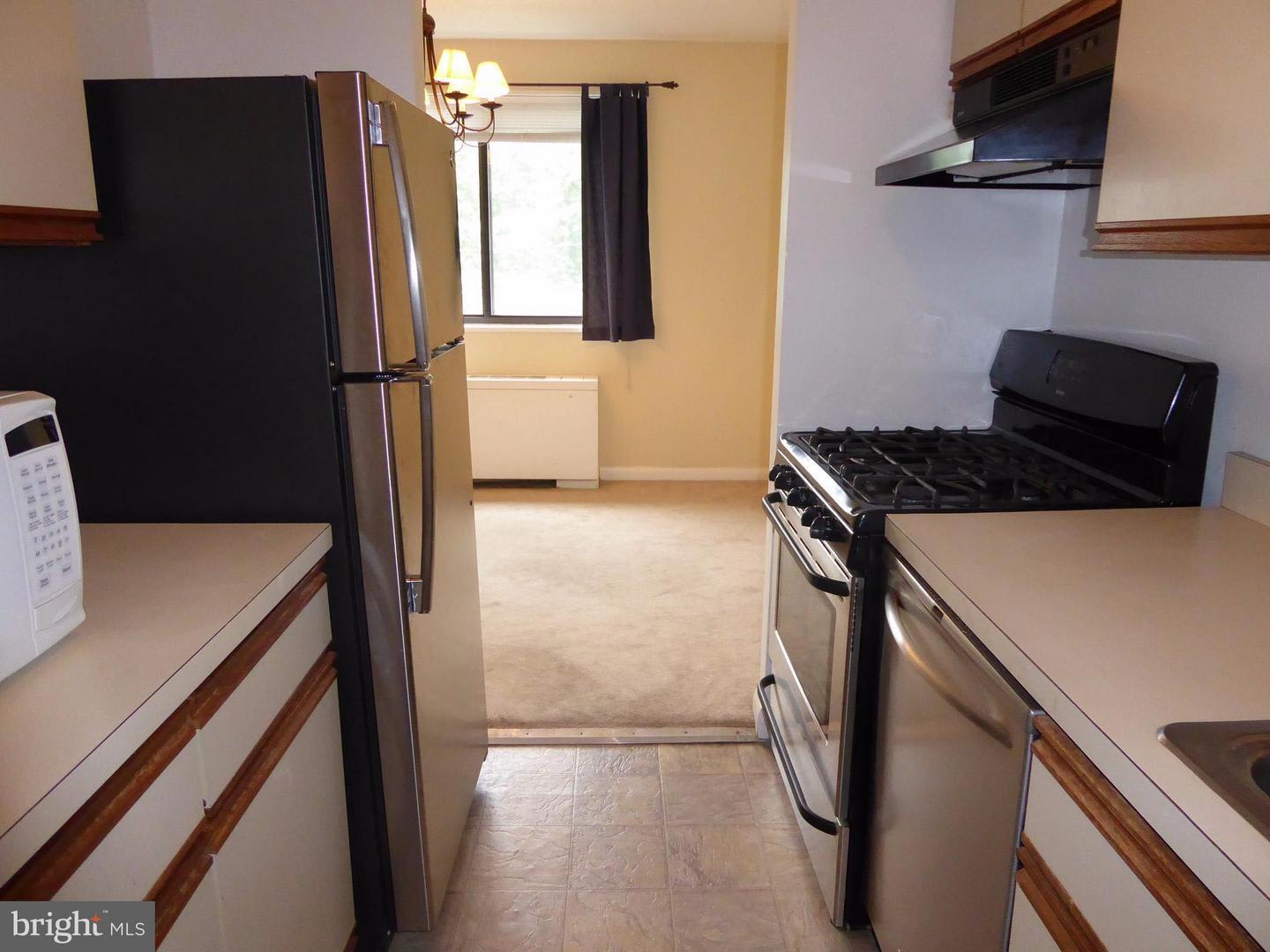 3515 Washington Blvd Apt 315 – photo 3