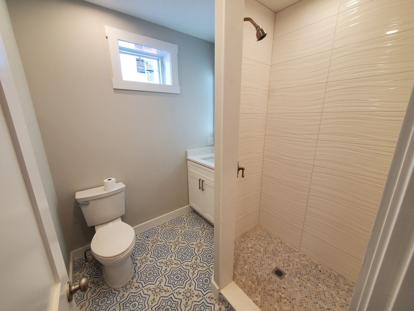 Charming 3 Bedroom – photo 5
