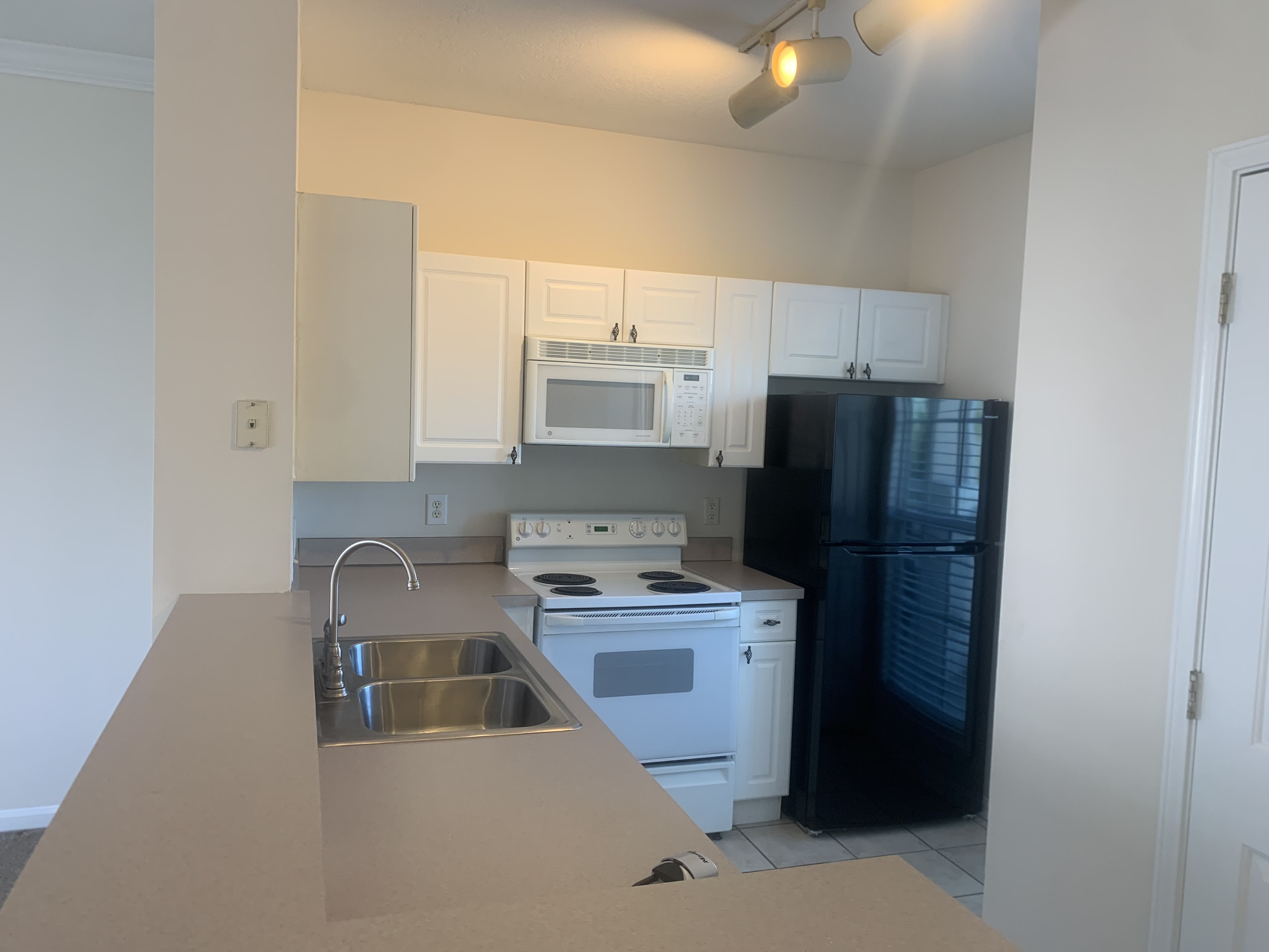573 Water St – photo 2