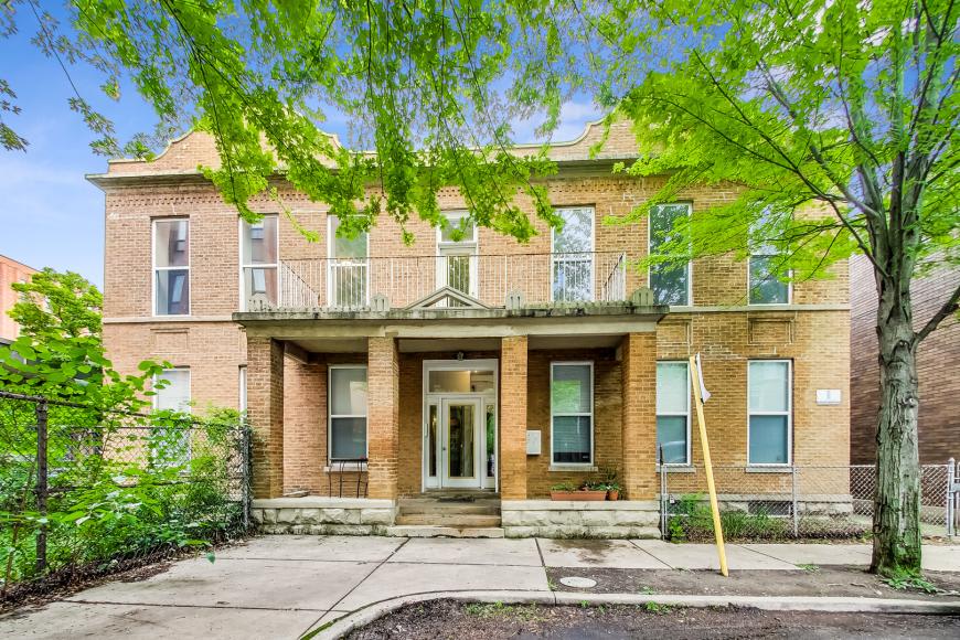 2323 North Cambridge Ave. – photo 1
