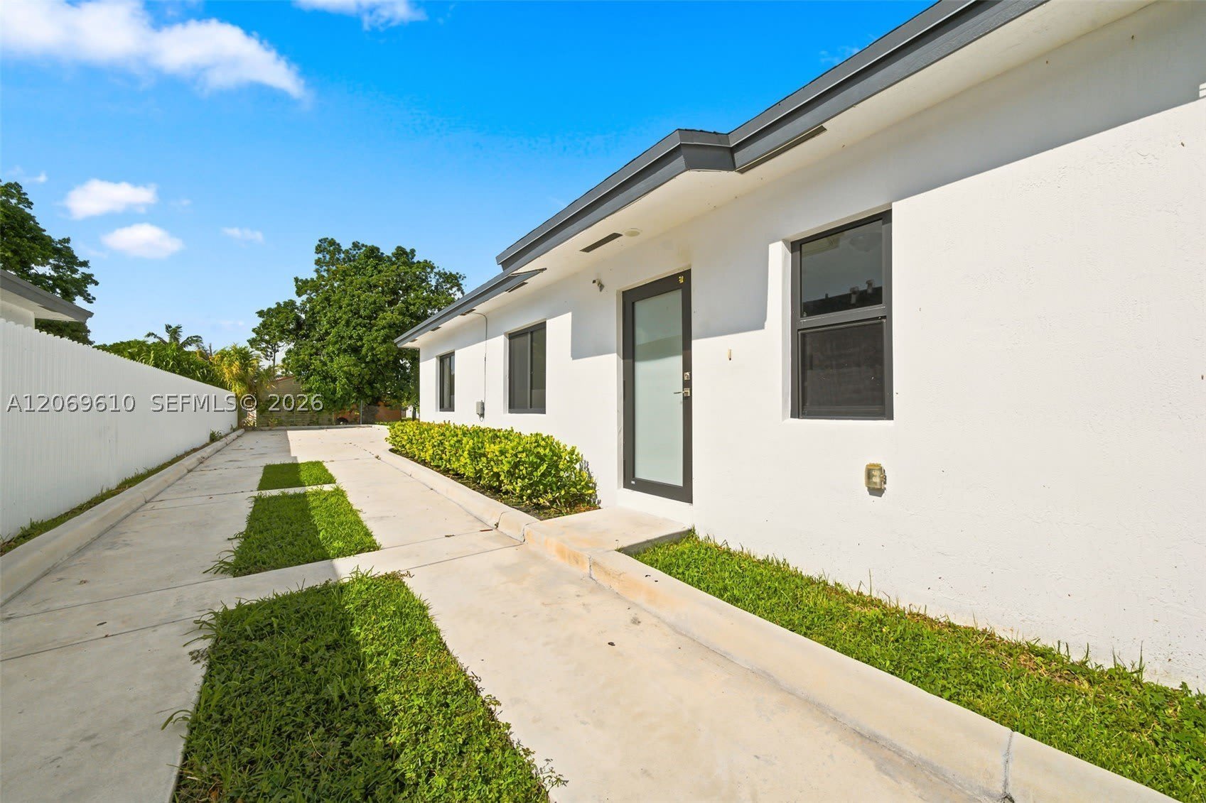 11982 SW 213th St – photo 3