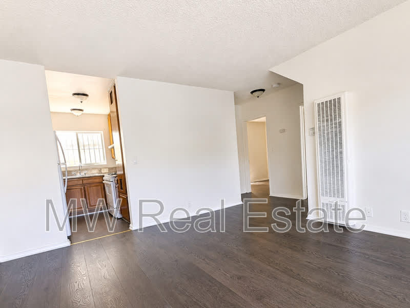 721 New Depot Street – photo 1