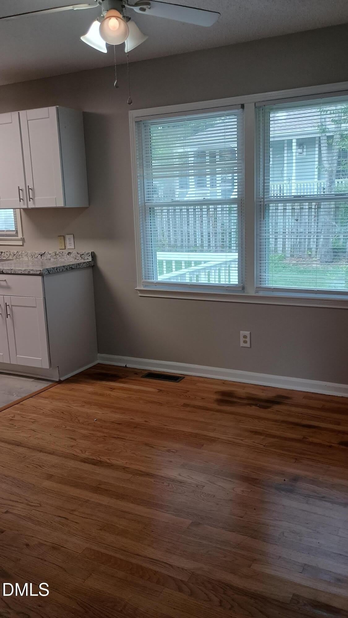 102 S Tunstall Avenue – photo 5