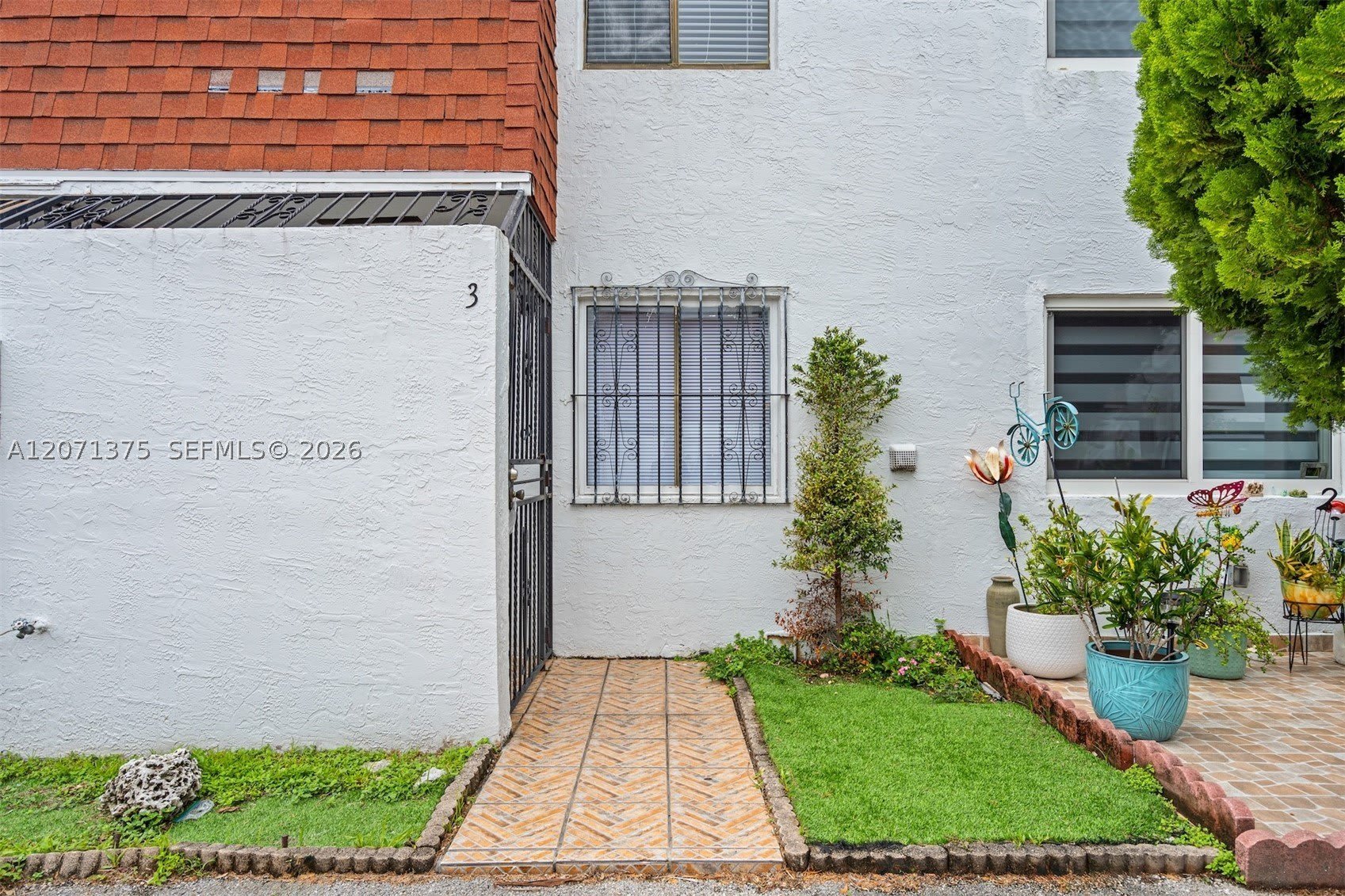 319 NW 109th Ave – photo 3