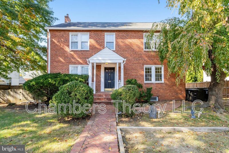 530 N Nelson St – photo 2