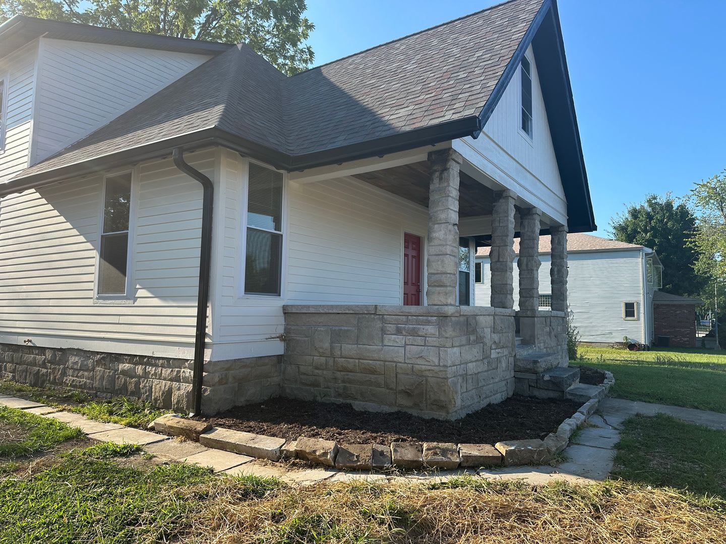 Brand new house ready August 1st, 2026! 5BR-3BA in great location. – photo 2