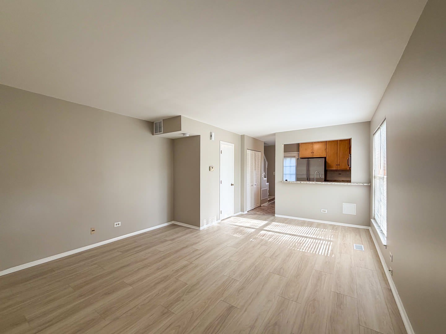 2615 Oakshire Court – photo 2