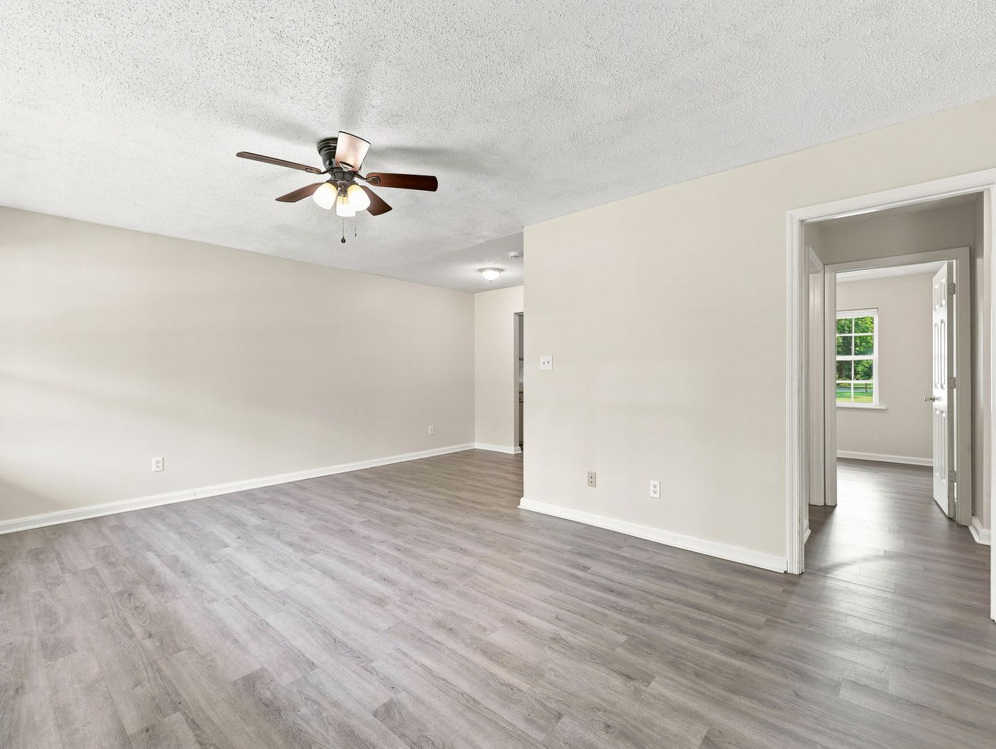 Welcome to 205 5th Avenue – photo 2