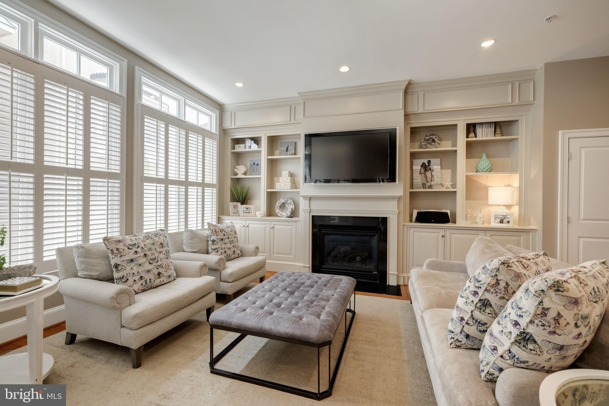 712 BRACEY Lane – photo 1