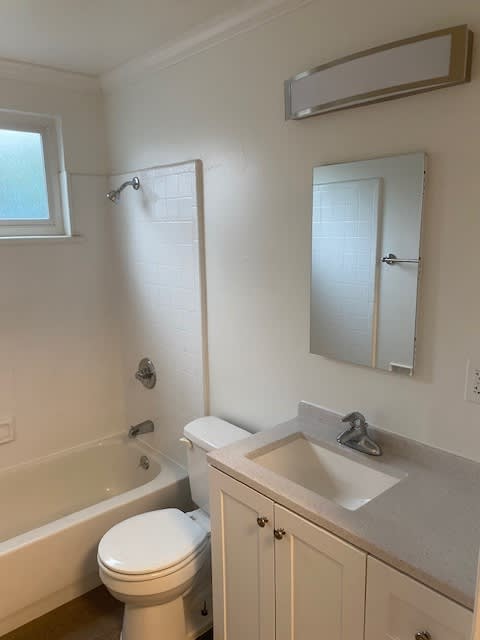 2420 Humboldt Avenue – photo 5