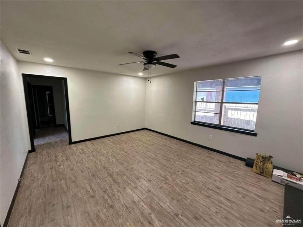 618 E 4th Street – photo 3