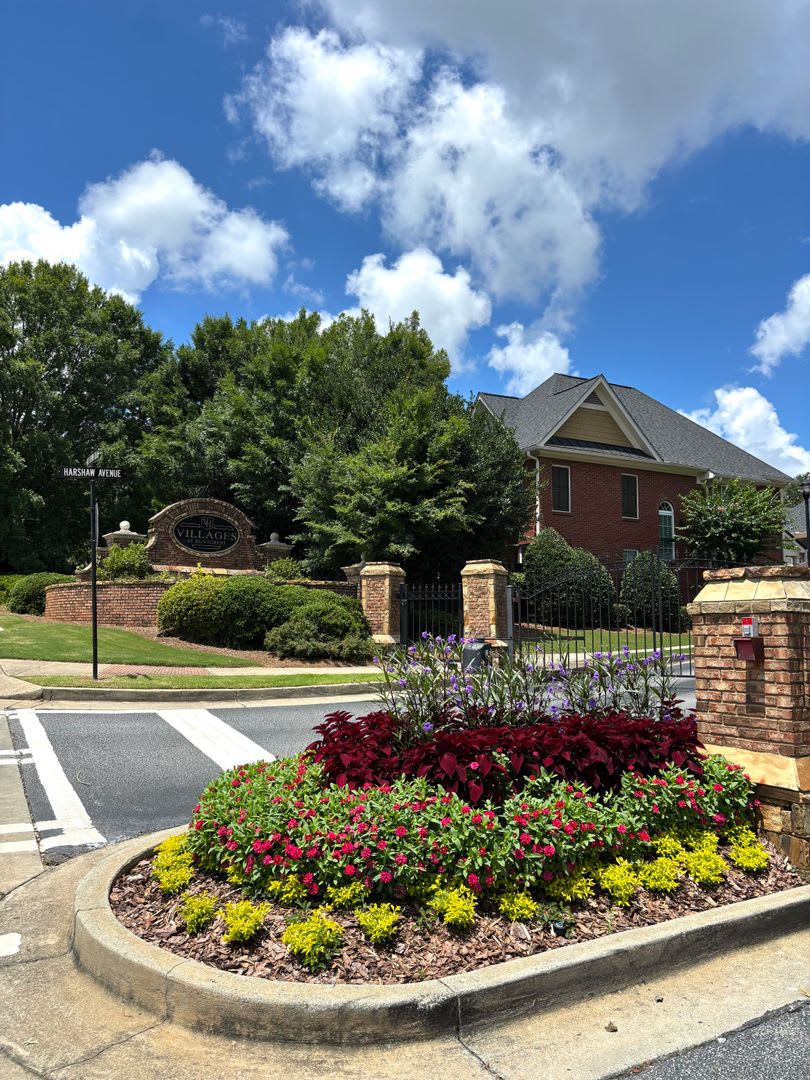 For Rent: Spacious 3-Bedroom, 2.5-Bath Townhome in Villages at Huntcrest – Lawrenceville, GA – photo 2